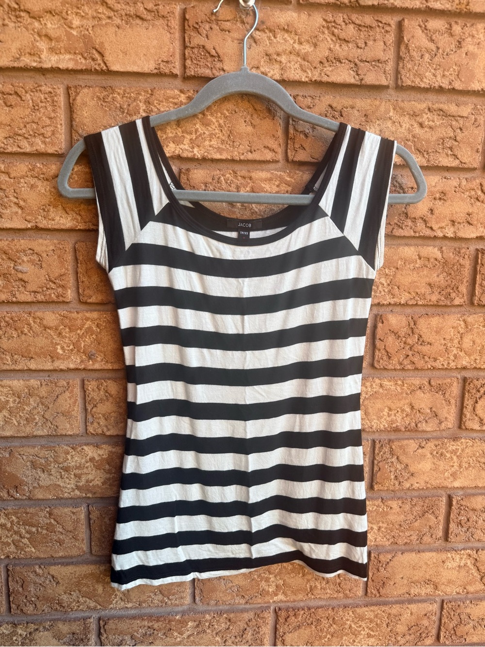 💫10/$25 • Jacob Black & White Striped Cap Sleeve Top